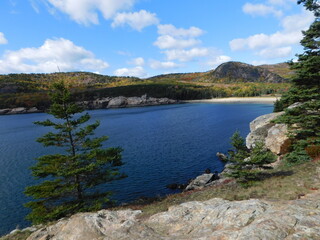 Fototapeta na wymiar Landscape Photographs of Coastal Maine - Fjords, Autumn Foliage, Mountains, and Forests of Acadia National Park