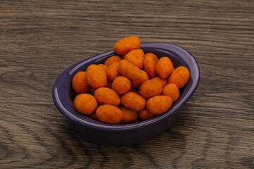 Spicy peanut heap in the bowl