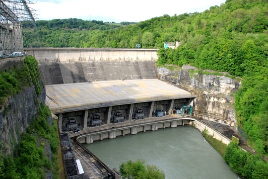 Le barrage de Génissiat, Ain