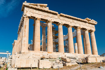 Obraz premium Parthenon temple in Acropolis at Athens, Greece