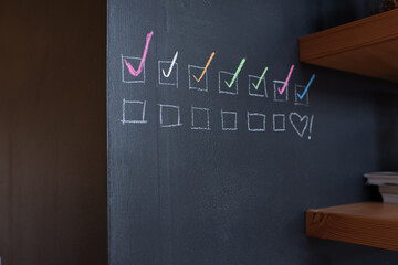 Checkmark countdown with chalk