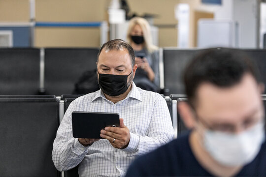 Travel: Man Has Quick Video Chat Before Flight