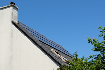 Toiture avec panneaux solaires
