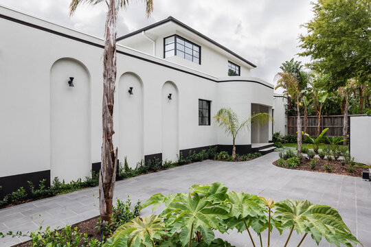 Deco home facade