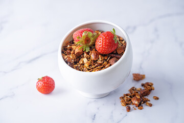 oatmeal nuts granola with berries