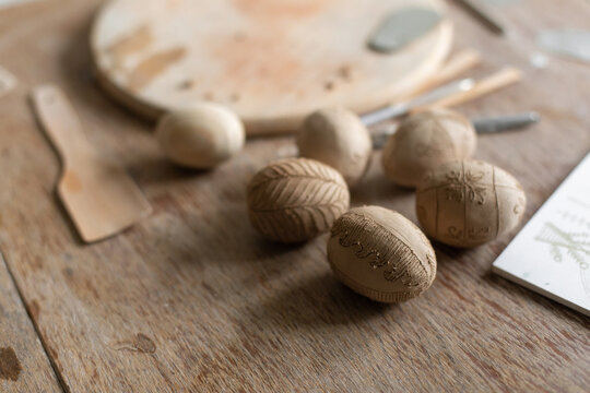 pottery easter 