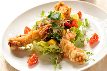 breaded shrimp with mango salad
