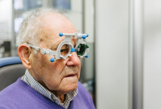 Ophthalmology clinic