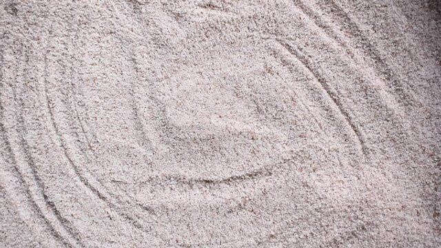 Raw coarse dried red rice semolina