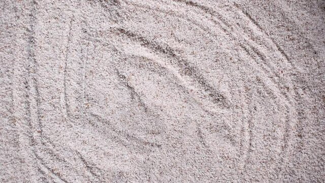 Raw coarse dried red rice semolina