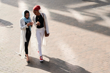 Muslim friends technology.