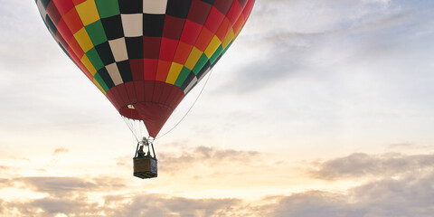 Balloon: Hot air balloon
