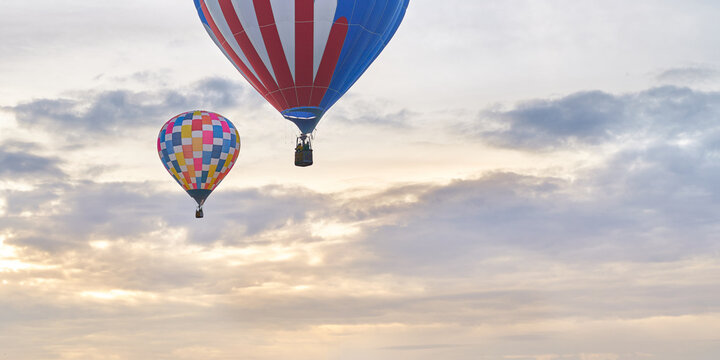Balloons: Hot air balloons