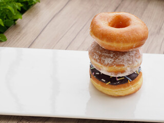 원형 모양 도넛, 음식, 간식
