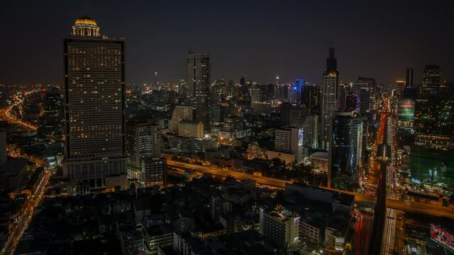 Panoramic Bangkok Time lapse of Amazing Skyline with Traffic from Dusk to Night