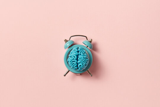 Alarm clock with blue brain