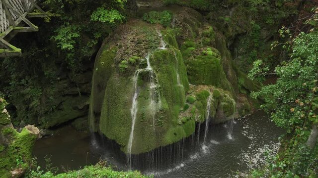 Bigar Waterfall is one of the most famous and beautiful waterfalls in the world. It can be found in Oravita, Romania and it attracts numerous tourists thanks to its unique appearance