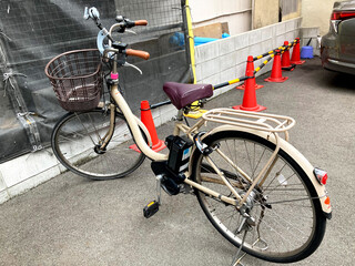 古い電動自転車
