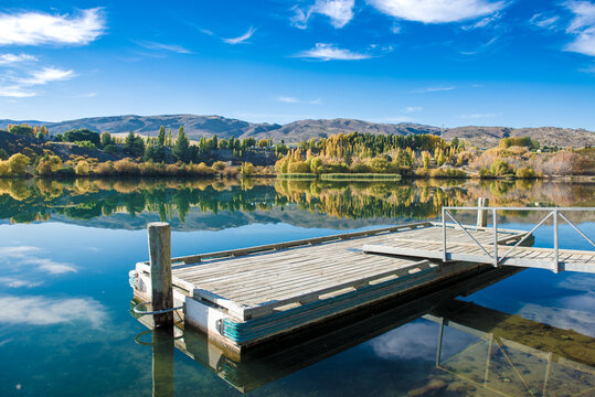 Autumn in Bannockburn Inlet boat harbour, Central Otago, South Island, New Zealand