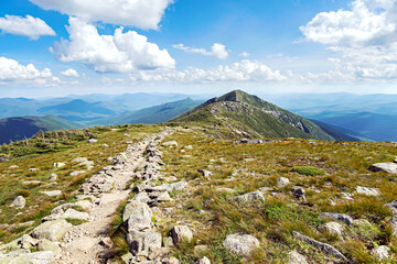 Franconia Ridge Trail winds southward toward Mount Lincoln's summit.