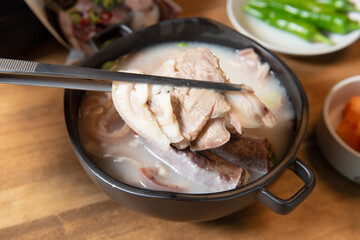 진하고 맛있는 순대국