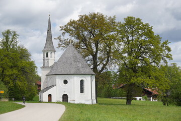 Fototapeta na wymiar Kapelle St. Leonhard in Harmating