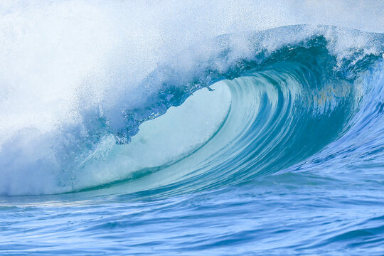 Surf wave breaking. Eyre Peninsula. South Australia.