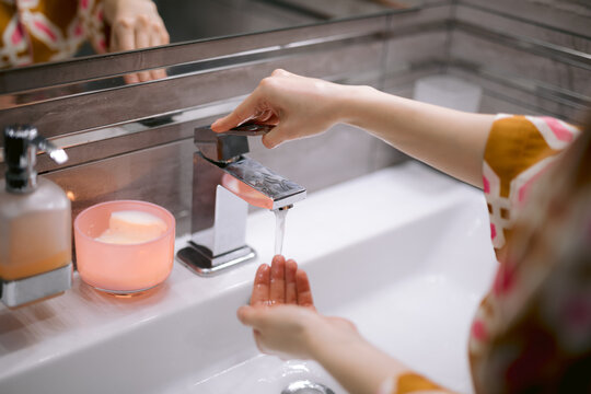 Anonymous girl adhering to hygiene 