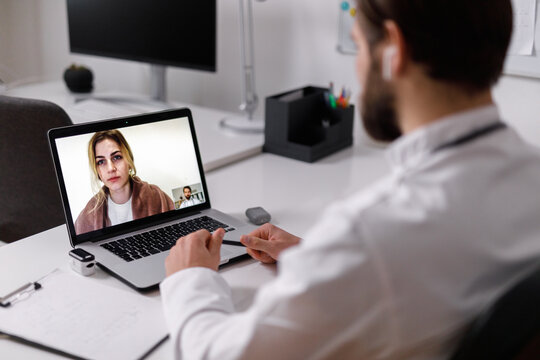 Client having online consultation - Powered by Adobe