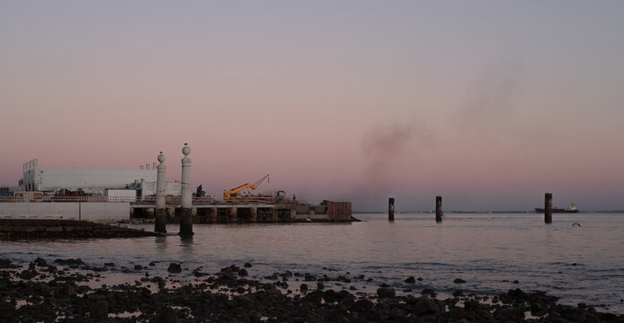 Sunset by the Tejo river