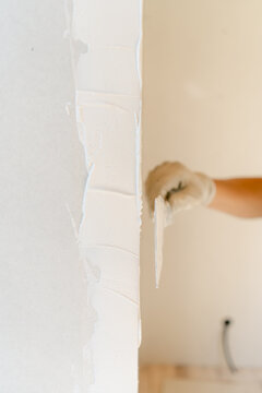 hand plastering dry wall