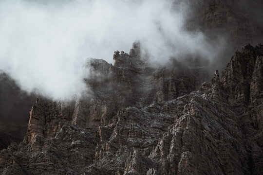 Atmospheric Mountain Wall Structures 