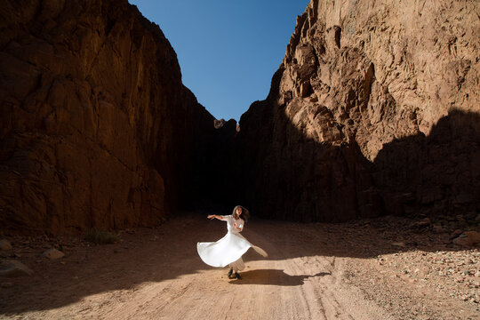 Sufi dance inside canyon 
