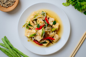 Indonesian stir fry bean sprouts mixed with fried tofu