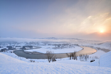 冬景色の信濃川