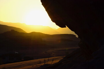 desert sunrise wadi rum jordan