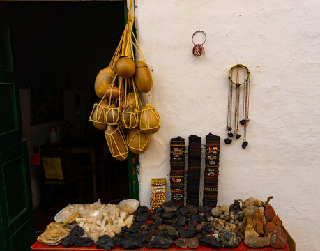 fotografia artesanias colombianas guane, fosiles de mas de 500 millones de a&ntilde;os segun lugare&ntilde;os.
