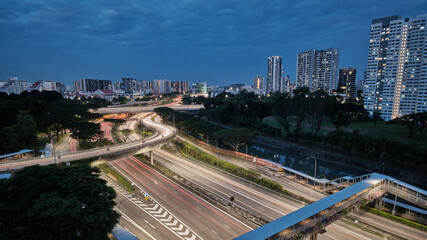 Fototapeta na wymiar Singapore peak hour traffic