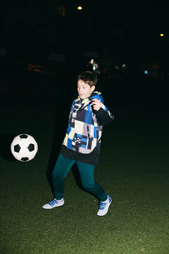 Kid playing football