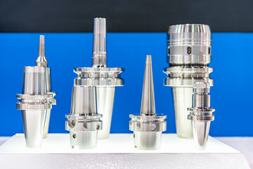 Various many type new and high precision tool holder device for interface cutting tool and spindle of cnc machining center or automatic milling machine on table