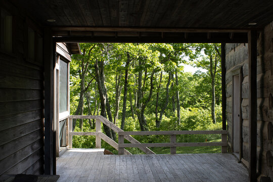 Cabin breezeway