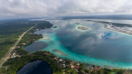 Cenote, cenotes, paradise, beach, mexican beach, playa mexicana, lake, lago, laguna de bacalar, cenote azul, laguna de los 7 colores, cloudy, nublado, paisaje, ocean, oceano, houses, beach house © Josue