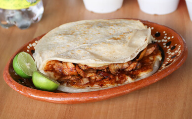 Quesadilla al pastor