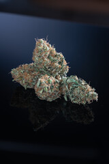 Cannabis Flower Macro - Strain: Head Breaker