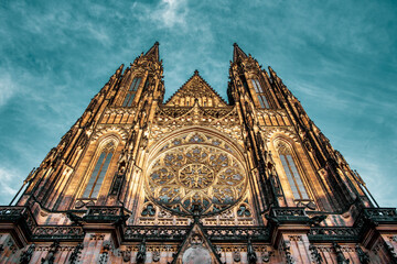 St. Vitus Cathedral at Prague Castle in Prague. - obrazy, fototapety, plakaty