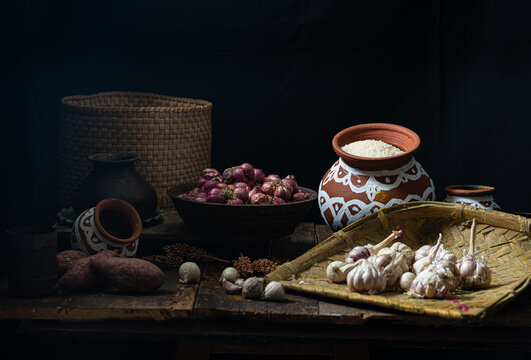 Garlic and pink shallots