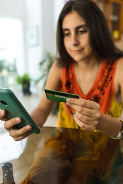 woman using a credit card