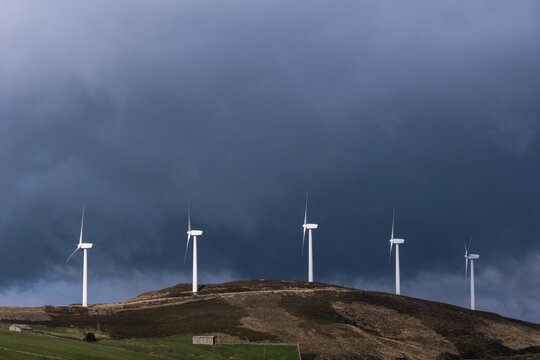 windmills generating renewable energy 
