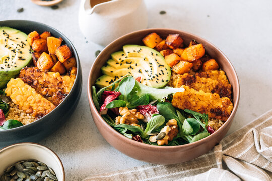 Quinoa bowl with veggies