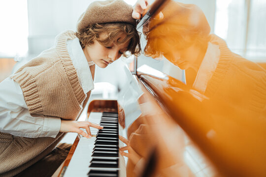girl in vintage clothes